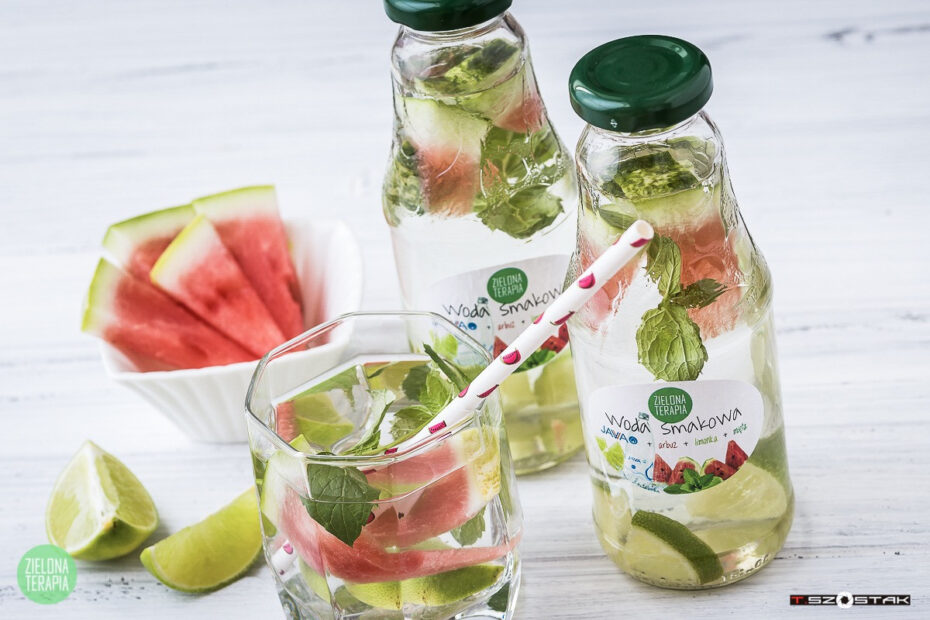 woda z arbuzem, miętą i limonką